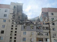 Ущерб от разрушения дома в Николаеве оценили в 6 миллионов гривен. Яценюк уже на месте трагедии
